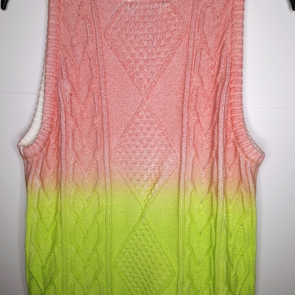 Granola girl, light academia, womens apple green and salmon pink vest. - Picture 2 of 9